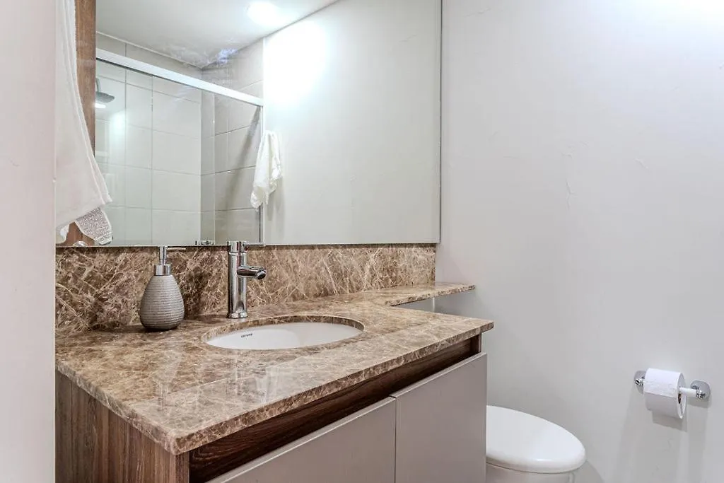 Remotecasa - Vibrant Cityscape Studio In Laureles Μεντεγίν Διαμέρισμα