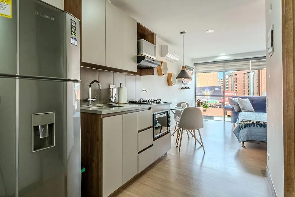 Διαμέρισμα Remotecasa - Vibrant Cityscape Studio In Laureles Μεντεγίν